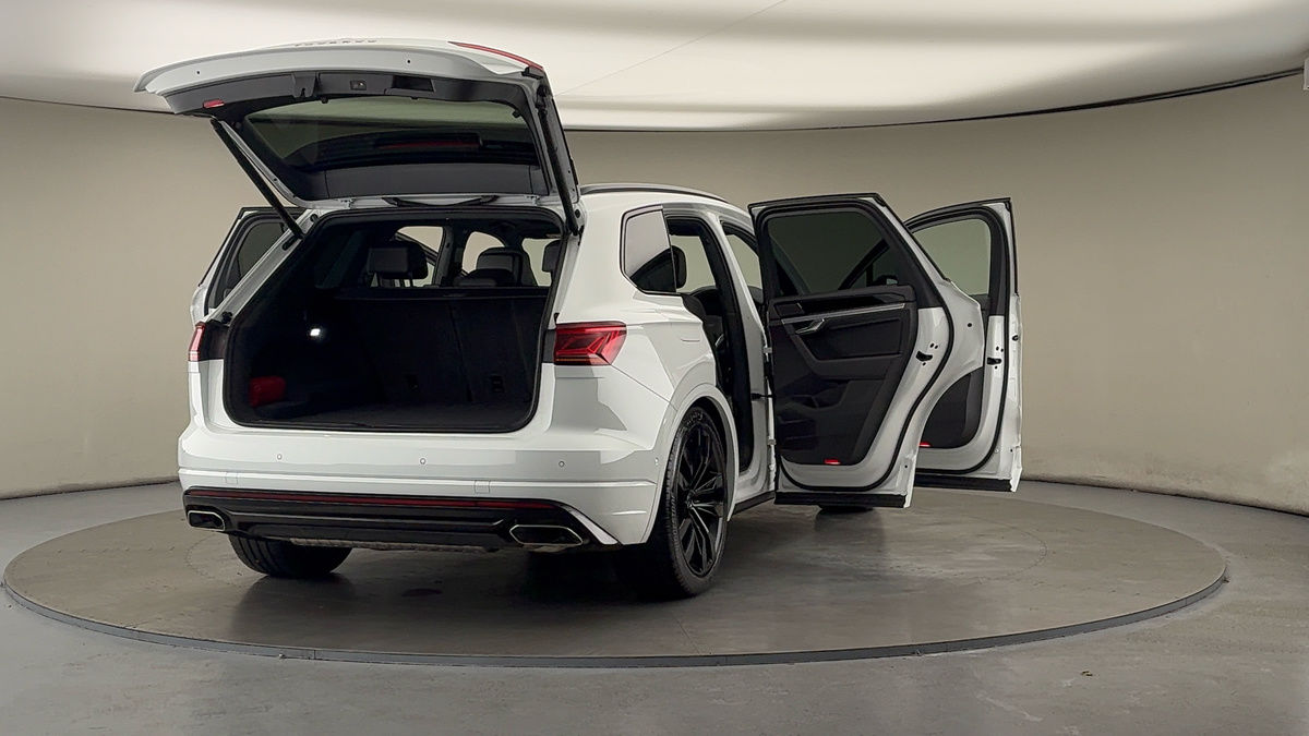 More views of Volkswagen Touareg