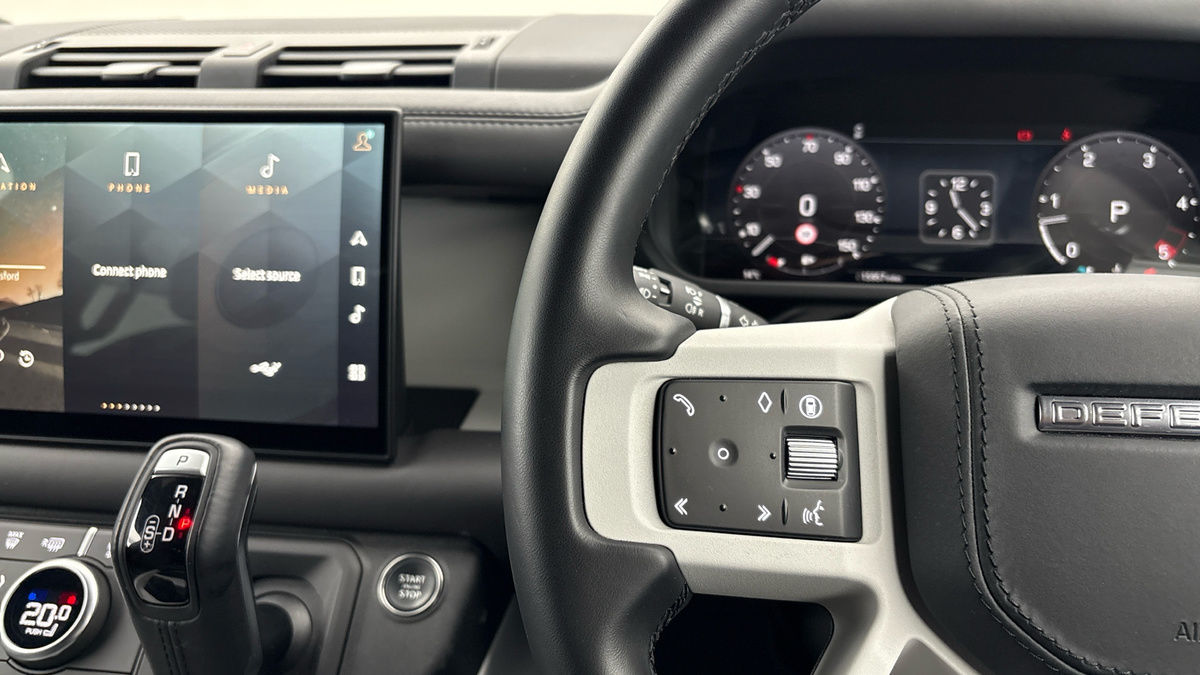 Land Rover Defender 110 Urban Image 13