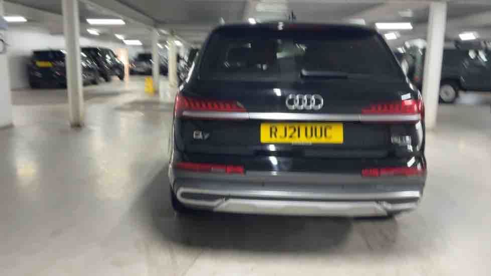 More views of Audi Q7