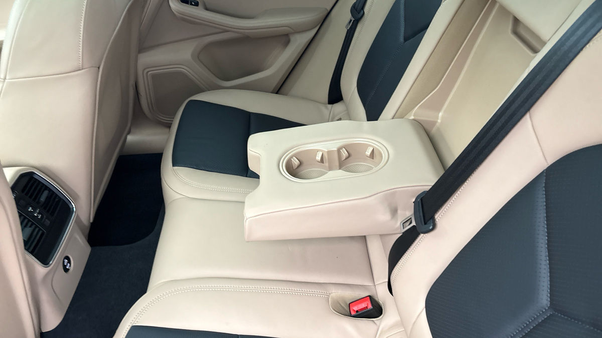 Porsche Macan Image 9