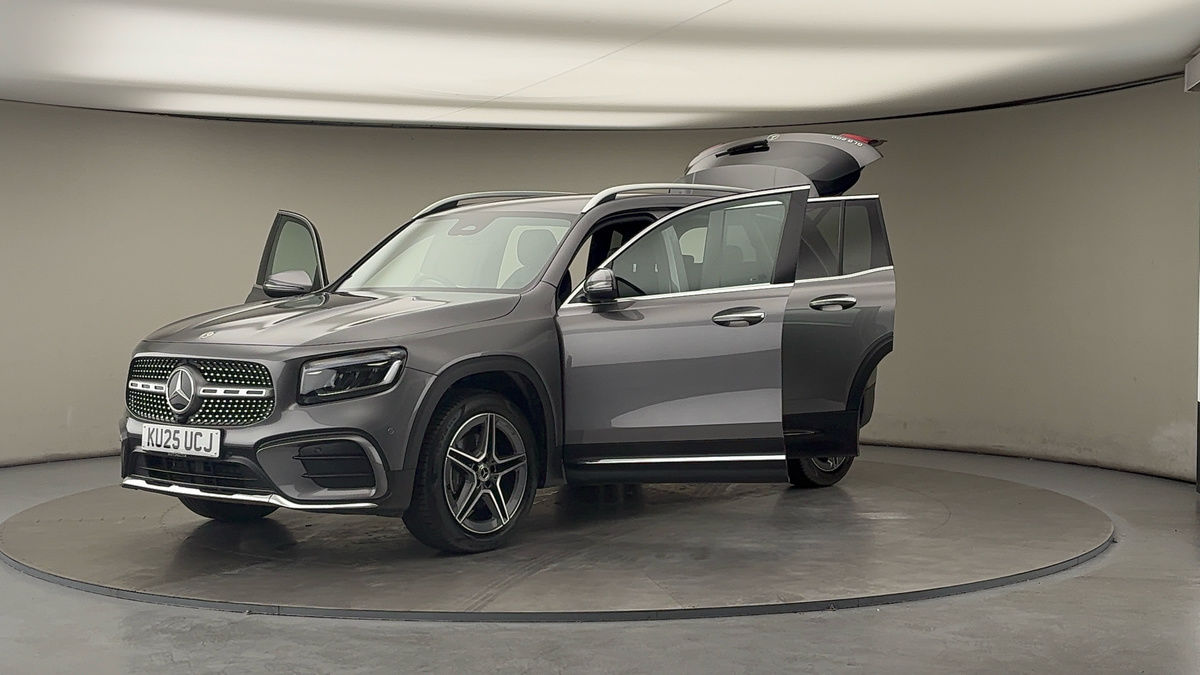 More views of Mercedes-Benz GLB