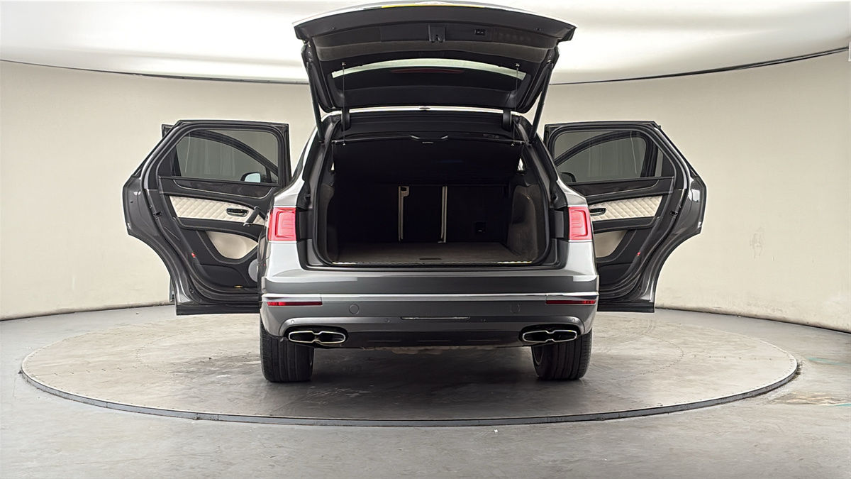 More views of Bentley Bentayga
