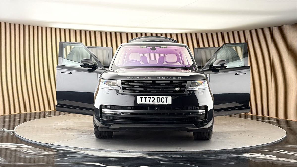 More views of Land Rover Range Rover