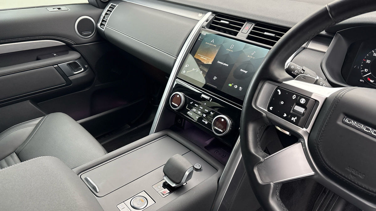 Land Rover Discovery Image 18