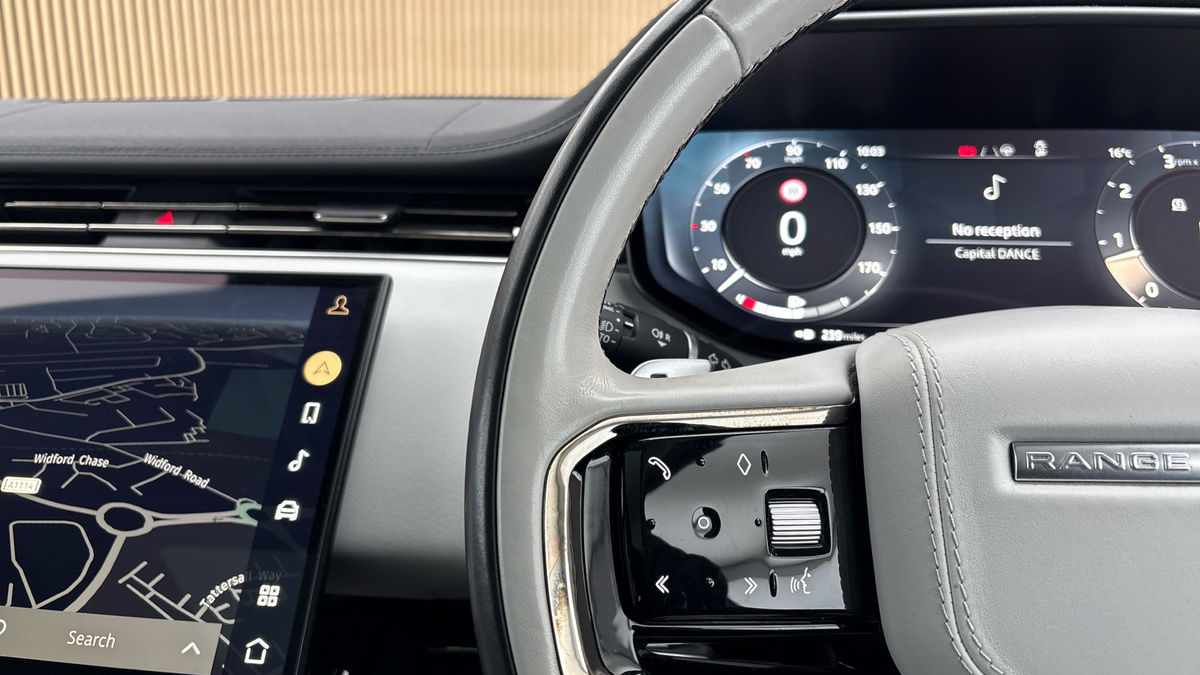 Land Rover Range Rover Sport Image 13
