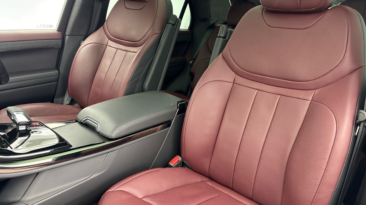 Land Rover Range Rover Sport Image 7