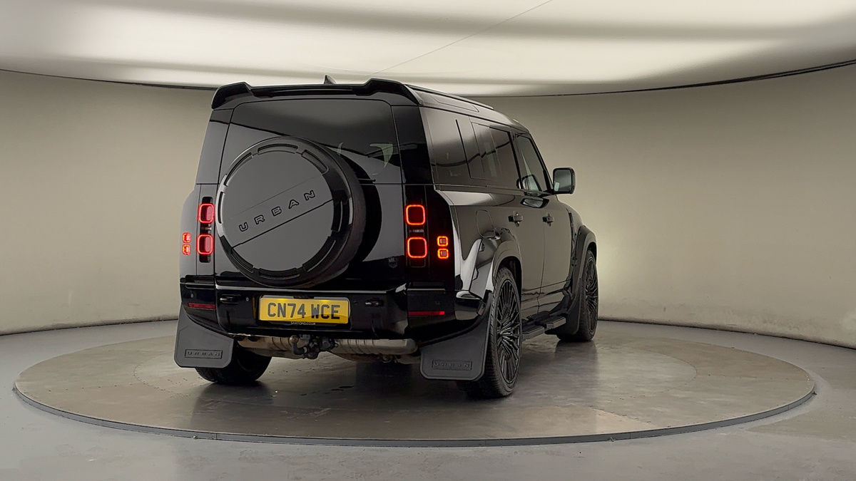 More views of Land Rover Defender 110