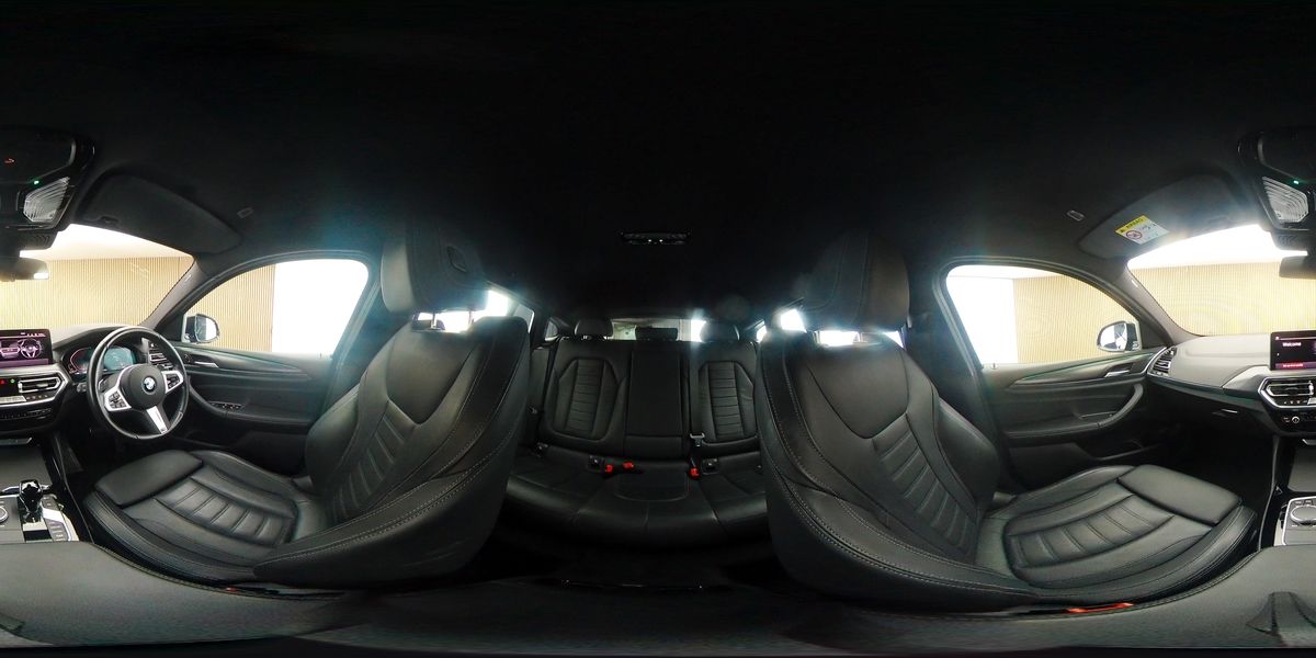 More views of BMW X4