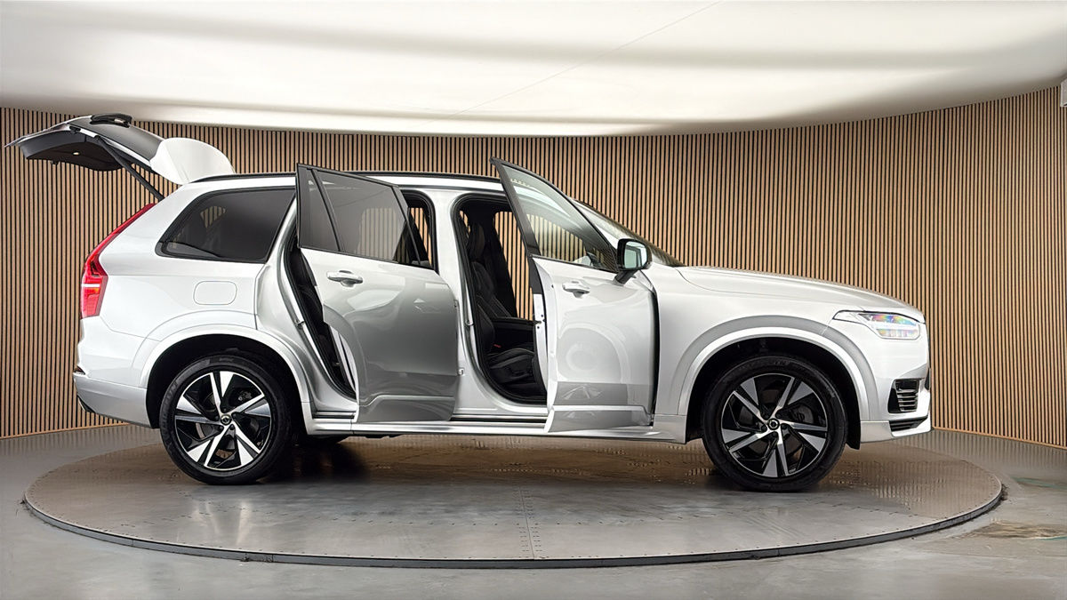 More views of Volvo XC90