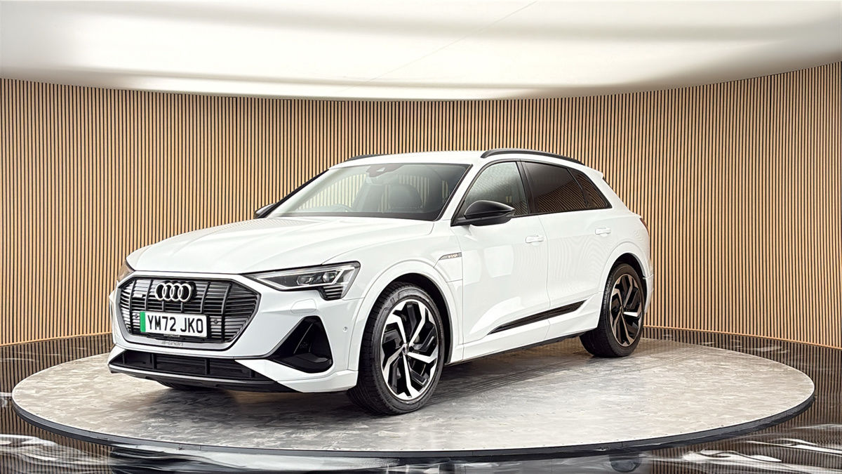 More views of Audi e-tron