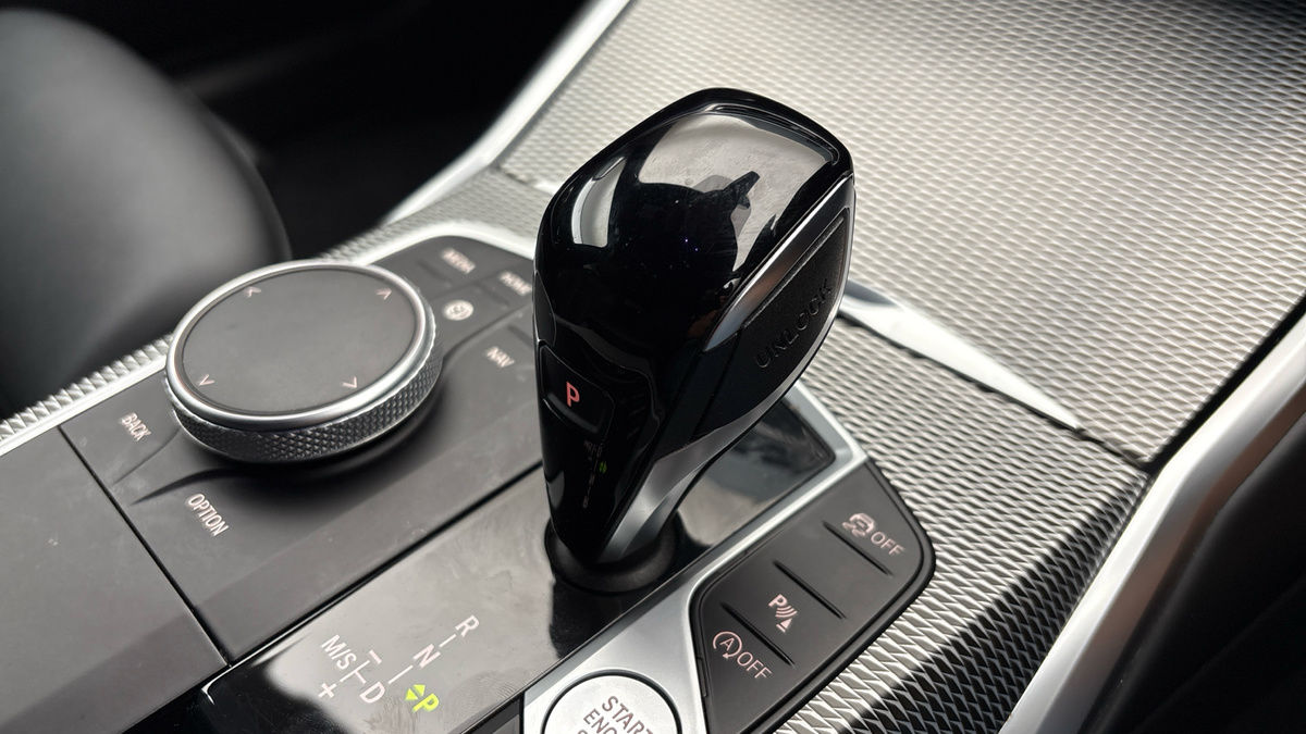 BMW 3 Series Image 26