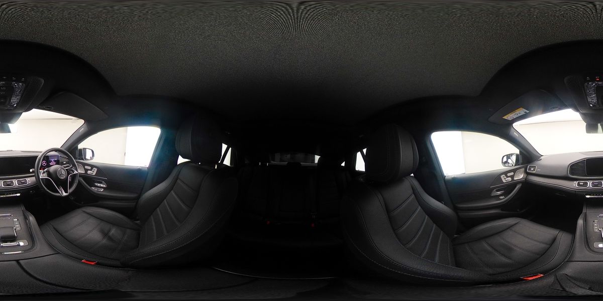 More views of Mercedes-Benz GLE