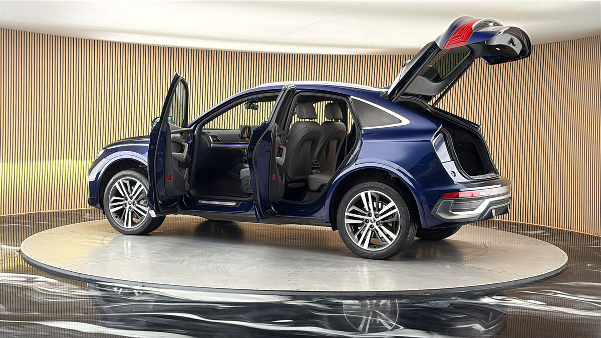 More views of Audi Q5