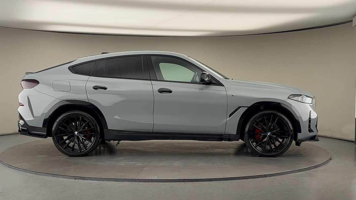 BMW X6 Image 16