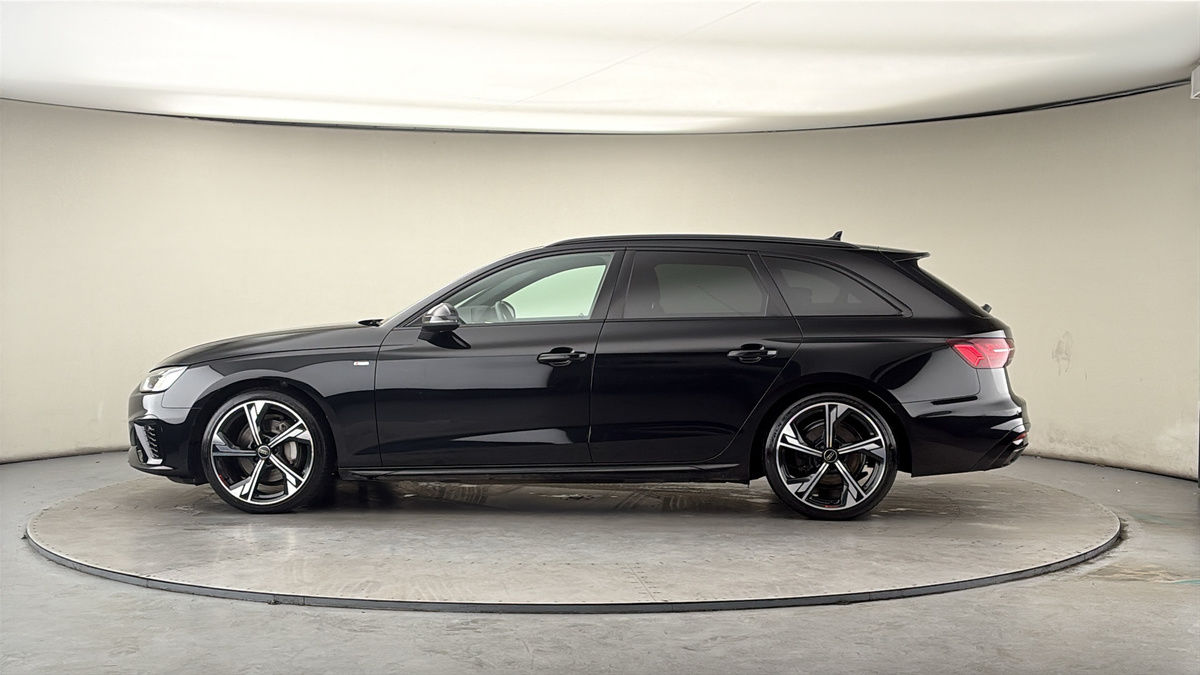 More views of Audi A4 Avant