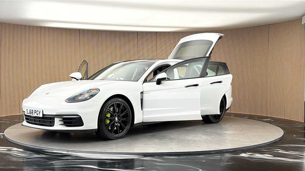 Porsche Panamera Image 22