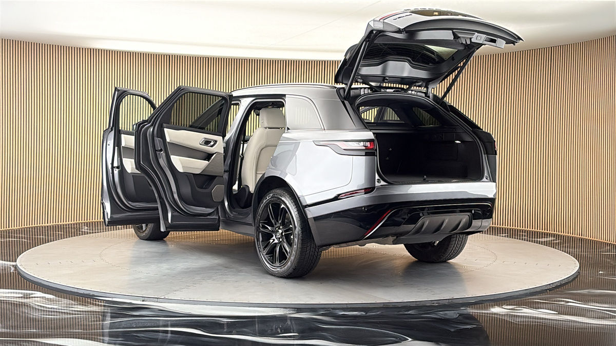 Land Rover Range Rover Velar Image 23
