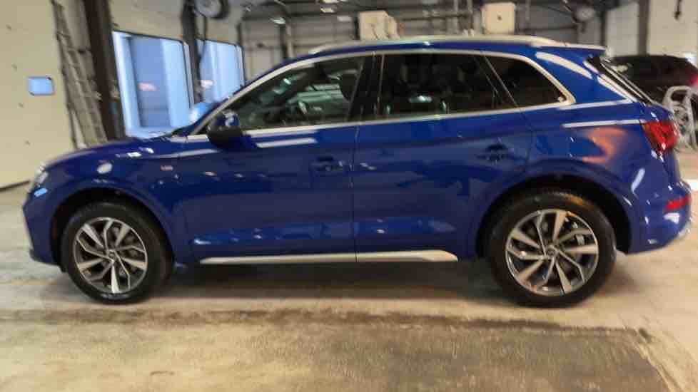 More views of Audi Q5