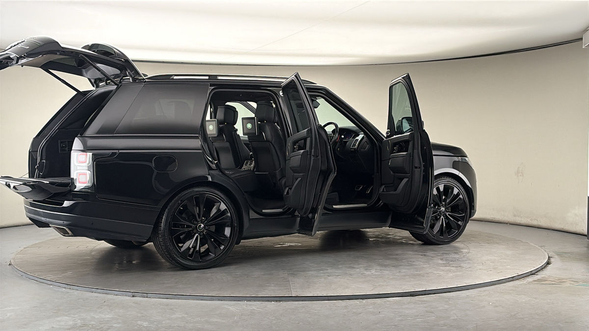 More views of Land Rover Range Rover