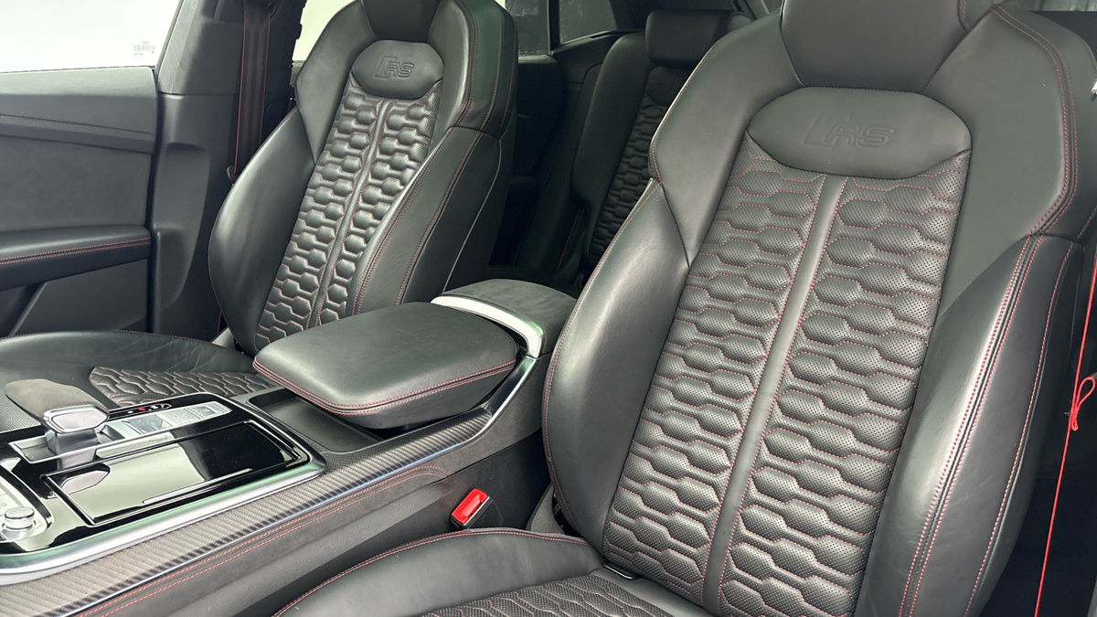 Audi RSQ8 Image 7