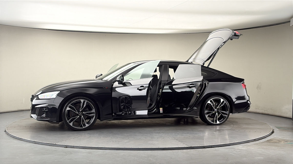 More views of Audi A5