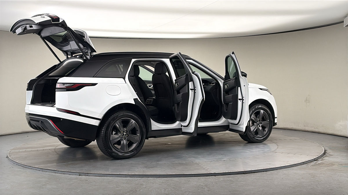 More views of Land Rover Range Rover Velar