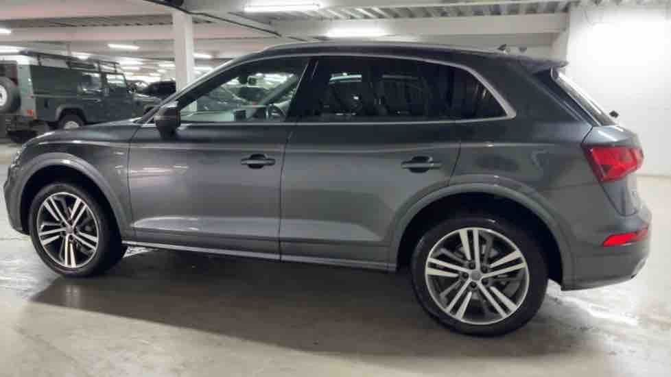 More views of Audi Q5