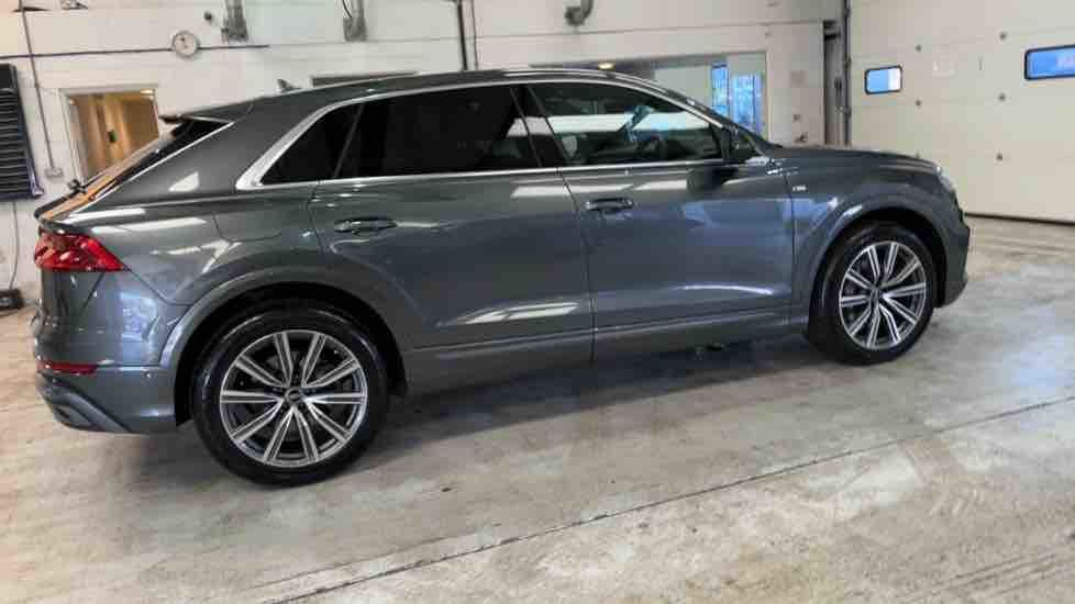 More views of Audi Q8
