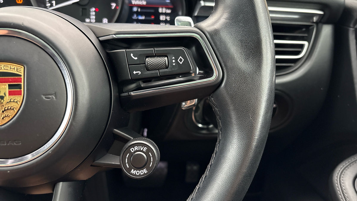 Porsche Macan Image 14