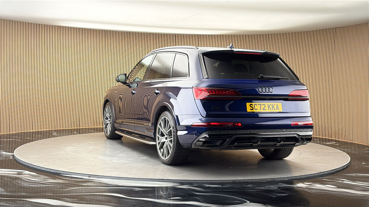 More views of Audi Q7