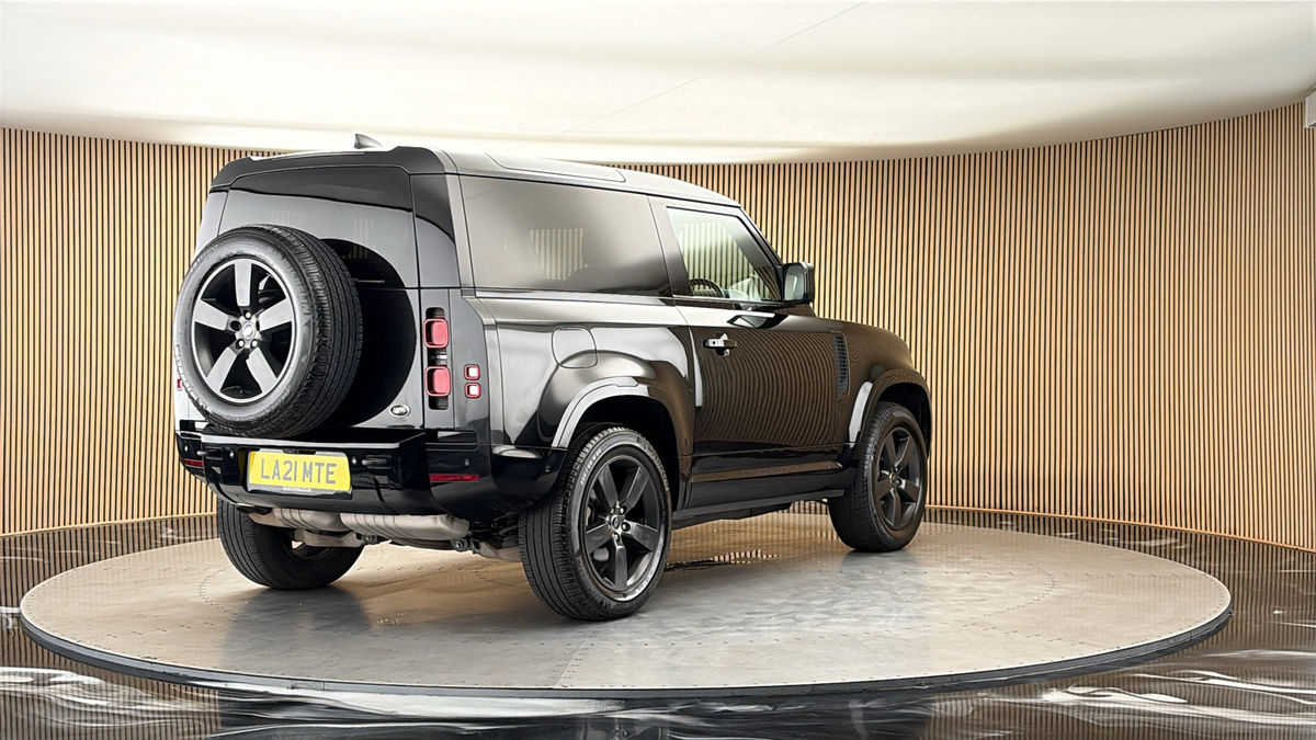 More views of Land Rover Defender 90