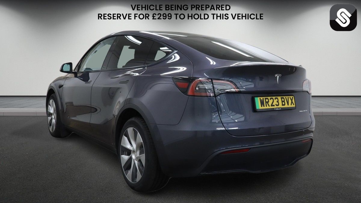 Tesla Model Y Image 3