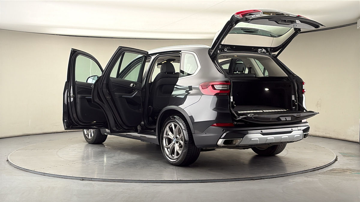 BMW X5 Image 23
