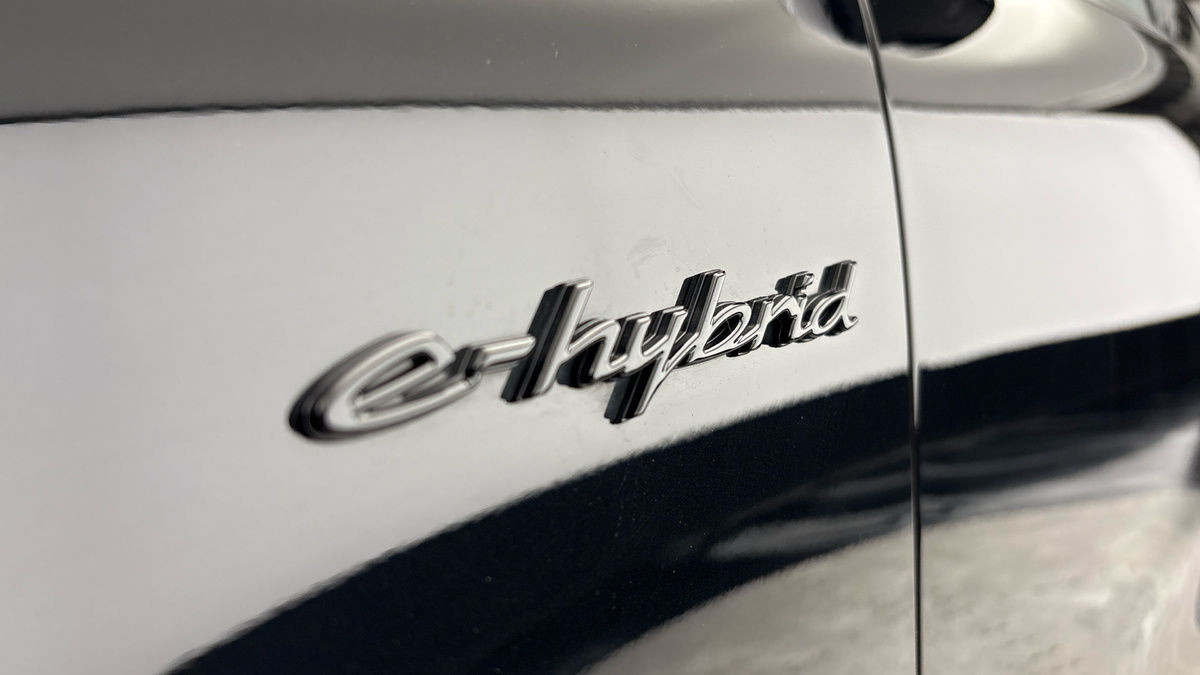 Porsche Cayenne Image 36