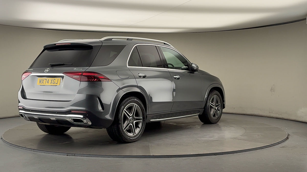 More views of Mercedes-Benz GLE