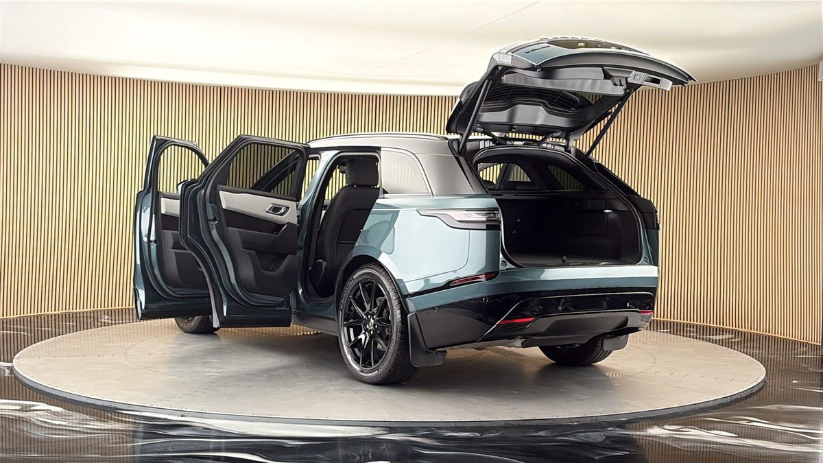 Land Rover Range Rover Velar Image 23