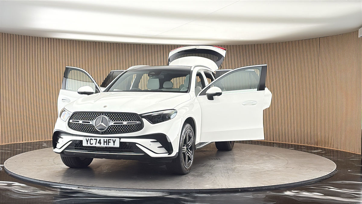More views of Mercedes-Benz GLC