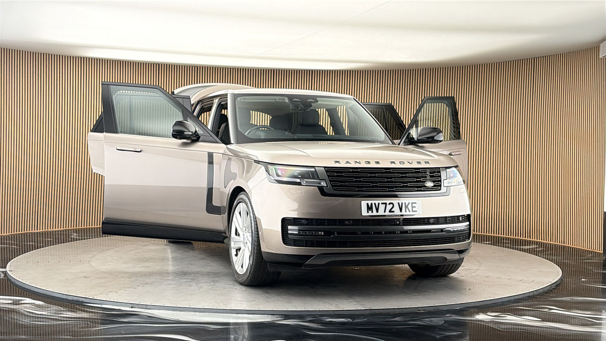 More views of Land Rover Range Rover