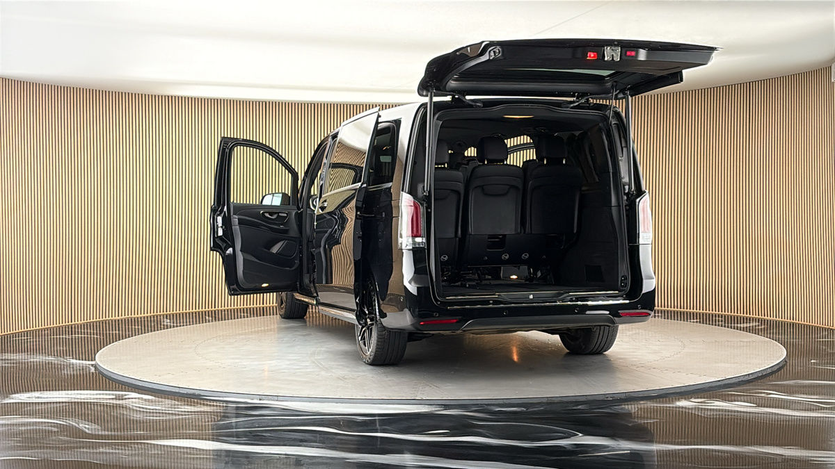 More views of Mercedes-Benz V Class