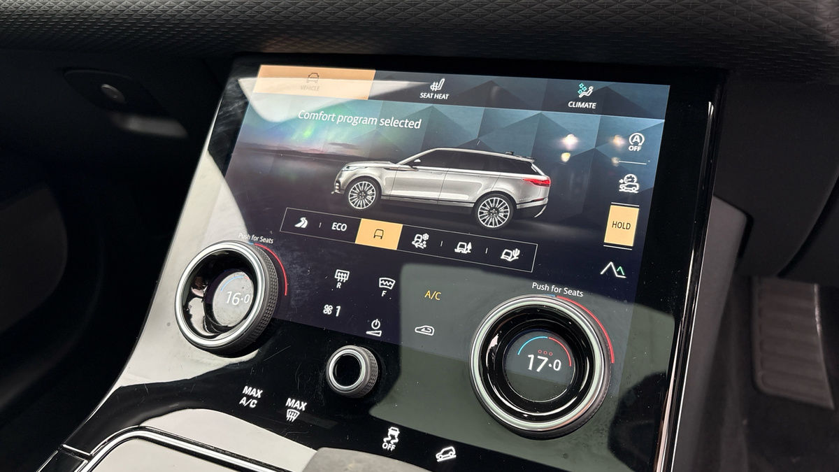 Land Rover Range Rover Velar Image 28