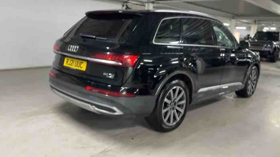 More views of Audi Q7