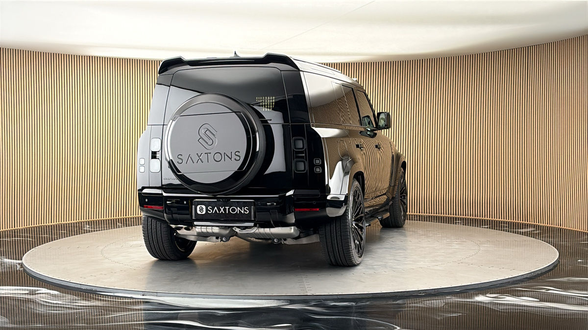 More views of Land Rover Defender 110
