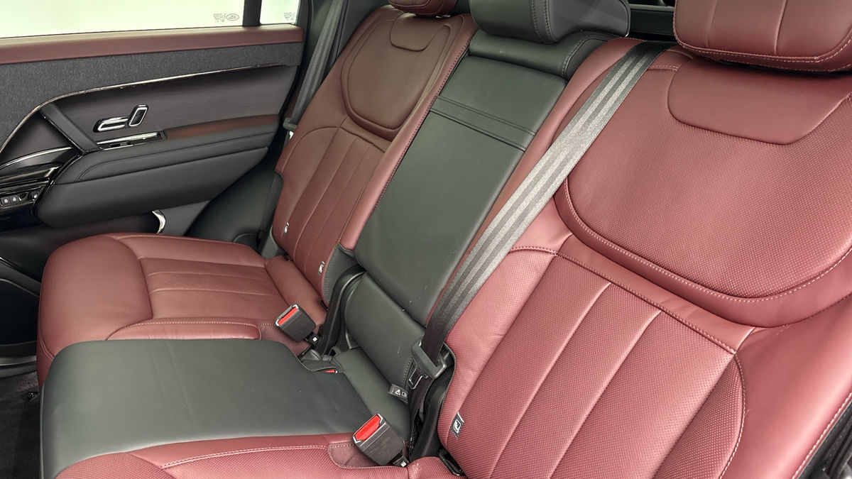 Land Rover Range Rover Sport Image 8