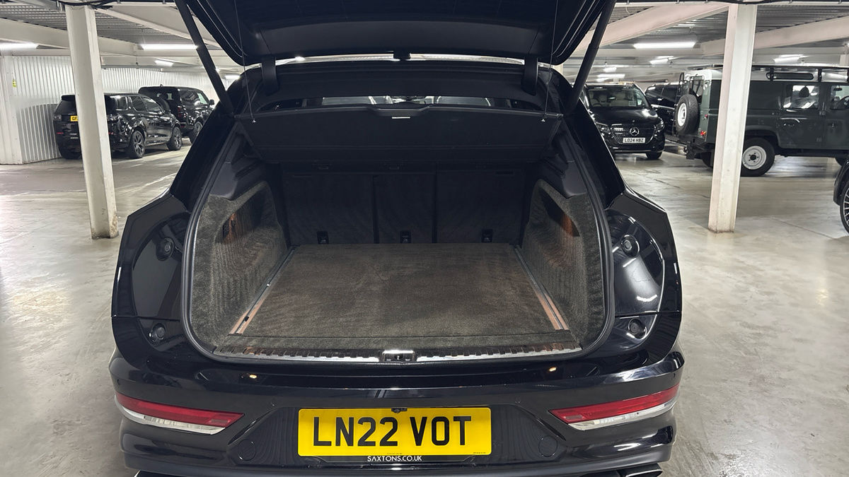 Bentley Bentayga Image 11
