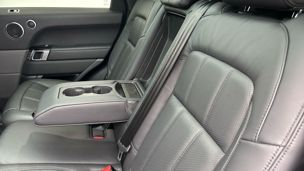 Land Rover Range Rover Sport Image 9