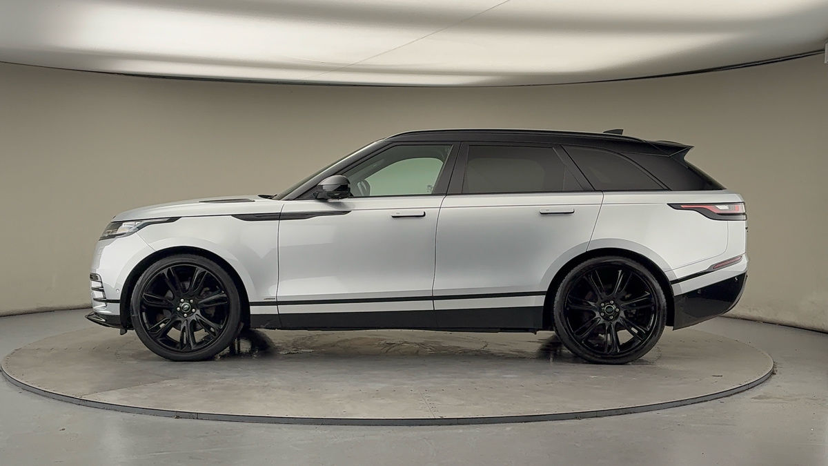 Land Rover Range Rover Velar Image 15