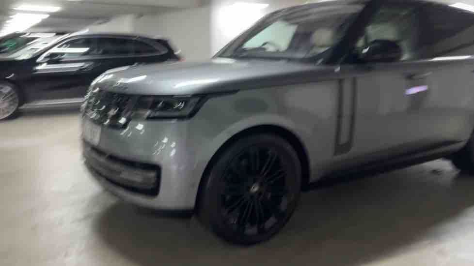 More views of Land Rover Range Rover