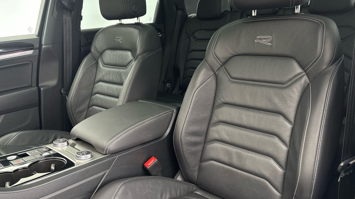 Volkswagen Touareg Image 7