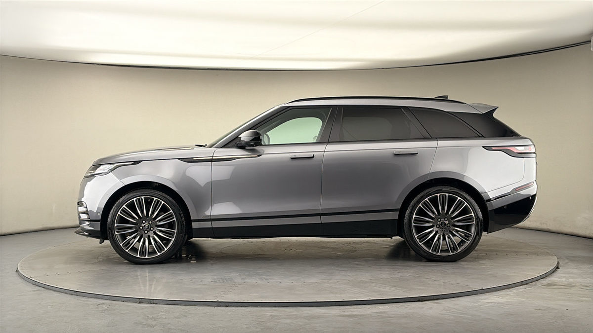 Land Rover Range Rover Velar Image 15