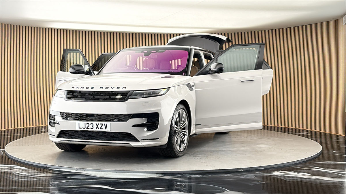 More views of Land Rover Range Rover Sport
